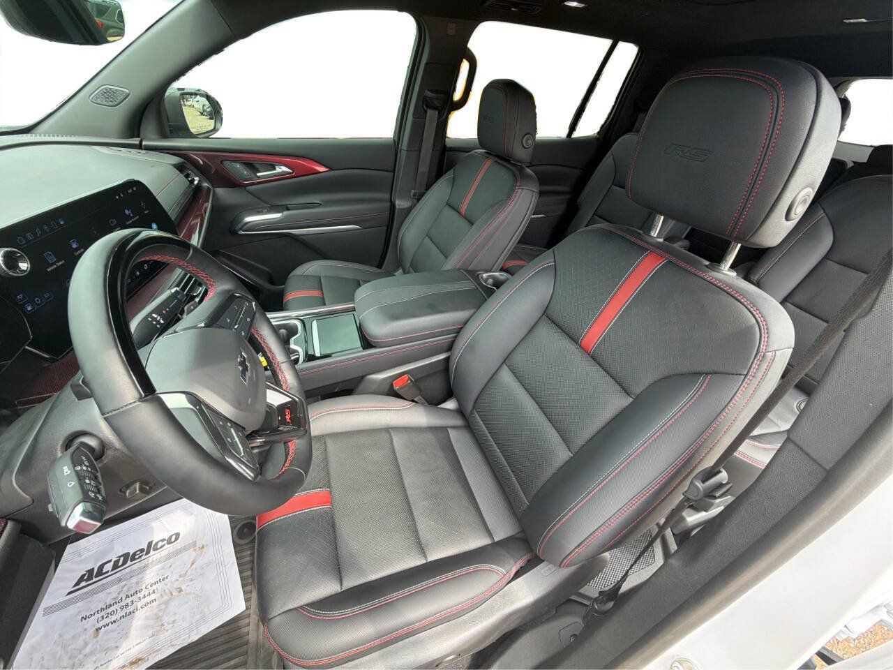 Used 2024 Chevrolet Traverse RS w/ LPO, Floor Liner Package AWD/4WD image 46