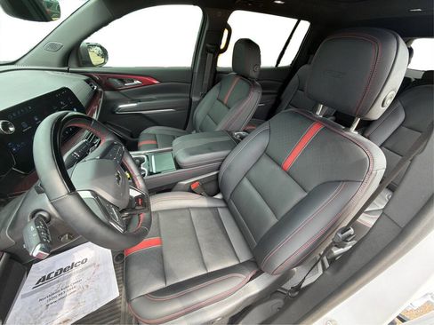 Used 2024 Chevrolet Traverse RS w/ LPO, Floor Liner Package AWD/4WD image 46