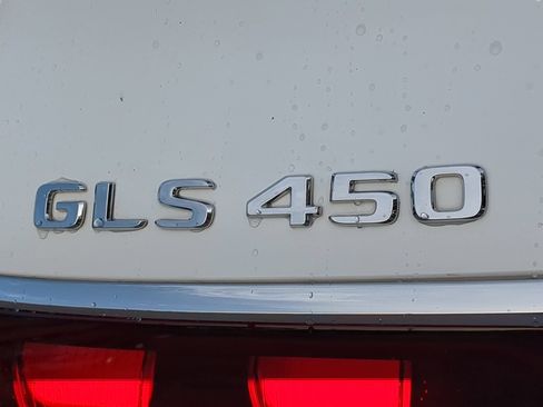 Used 2026 Mercedes-Benz GLS 450 4MATIC image 48