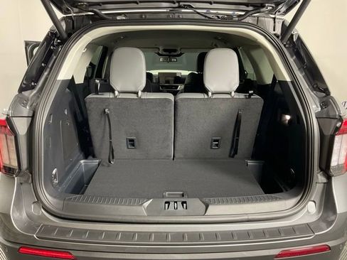 New 2025 Ford Explorer Active w/ Active Comfort Package image 11