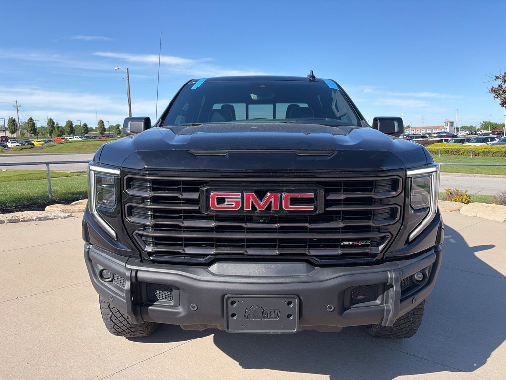 Used 2023 GMC Sierra 1500 AT4X w/ AT4X AEV Edition AWD/4WD image 3