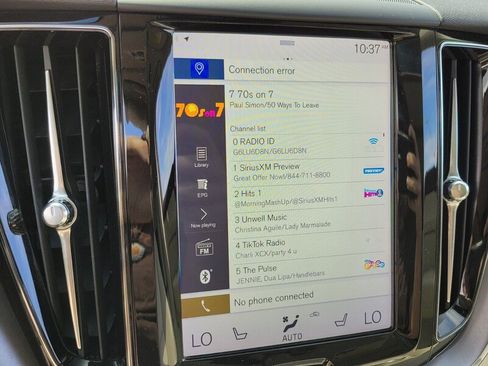 Used 2020 Volvo XC60 T6 Momentum w/ Protection Package image 21