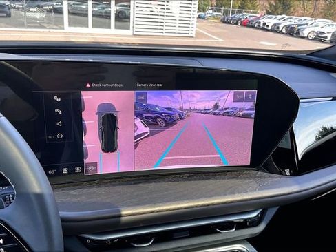 Used 2025 Audi Q5 Premium w/ Convenience Package image 14