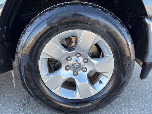 Used 2021 RAM 1500 Big Horn image 9