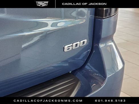 Certified 2026 Cadillac Escalade Platinum Sport w/ LPO, Floor Liner Package AWD/4WD image 7