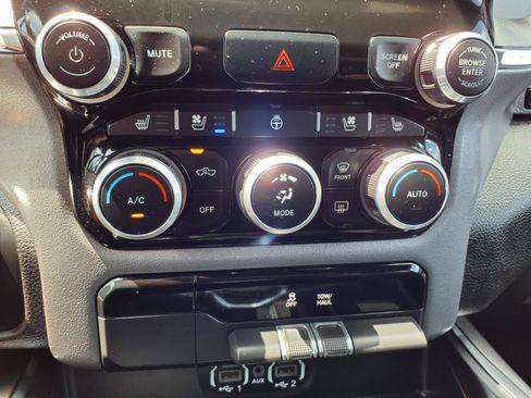 Used 2024 RAM 1500 Laramie RWD image 9