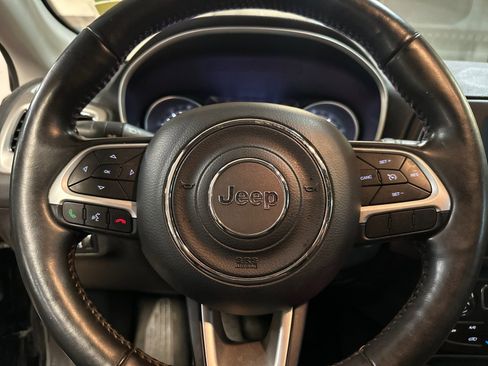 Used 2019 Jeep Compass Latitude w/ Cold Weather Group image 20