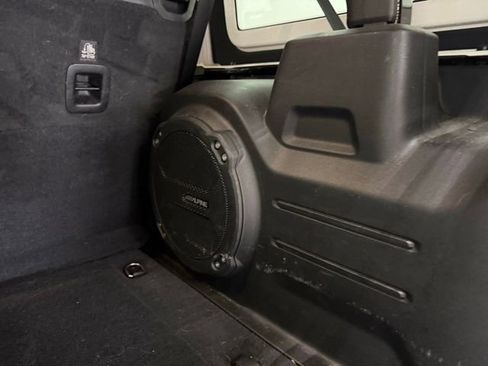 Used 2019 Jeep Wrangler Unlimited Rubicon AWD/4WD image 10