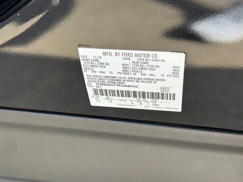 Used 2019 Ford Explorer Platinum AWD/4WD image 10