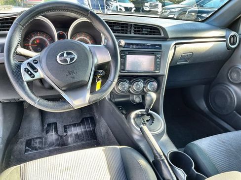 Used 2014 Scion tC FWD image 13