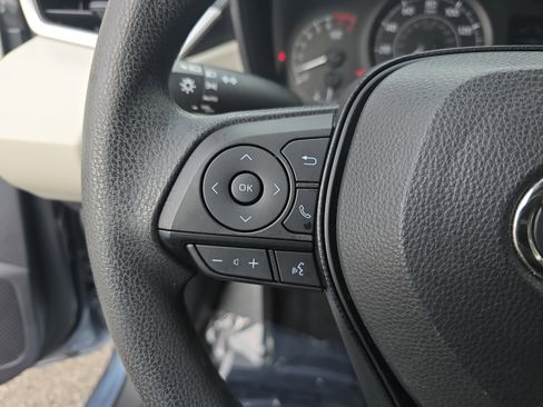 Used 2020 Toyota Corolla L image 16