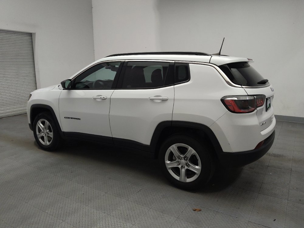 Used 2023 Jeep Compass Latitude AWD/4WD image 3