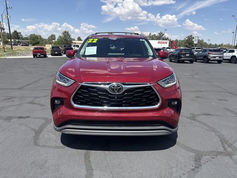 Used 2022 Toyota Highlander Platinum AWD/4WD image 6