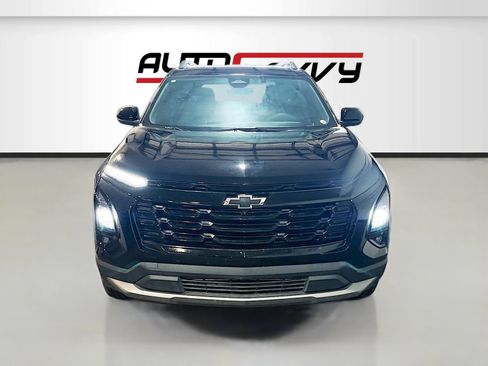 Used 2025 Chevrolet Equinox LT w/ Safety and Technology Package FWD image 2