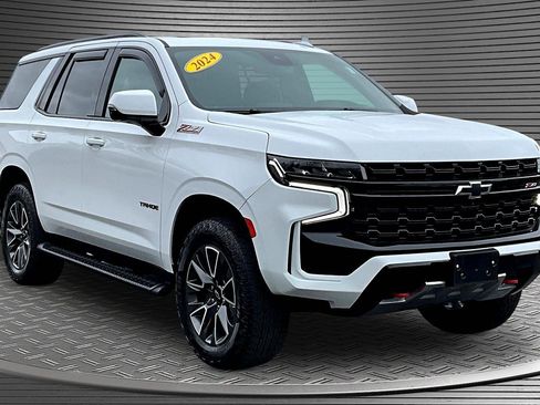 Used 2024 Chevrolet Tahoe Z71 w/ Luxury Package AWD/4WD image 1