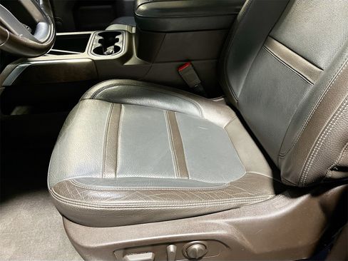 Used 2020 GMC Sierra 2500 Denali w/ Denali Ultimate Package image 20