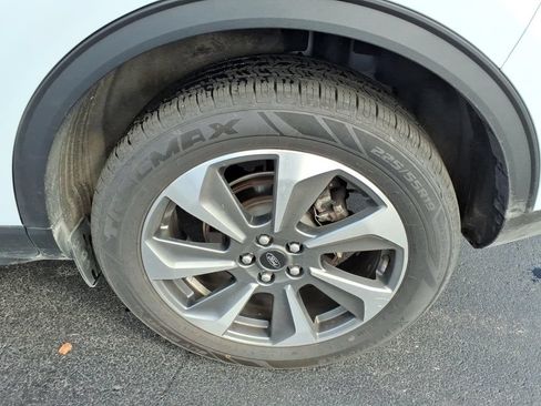 Used 2025 Ford Escape Platinum AWD/4WD image 7