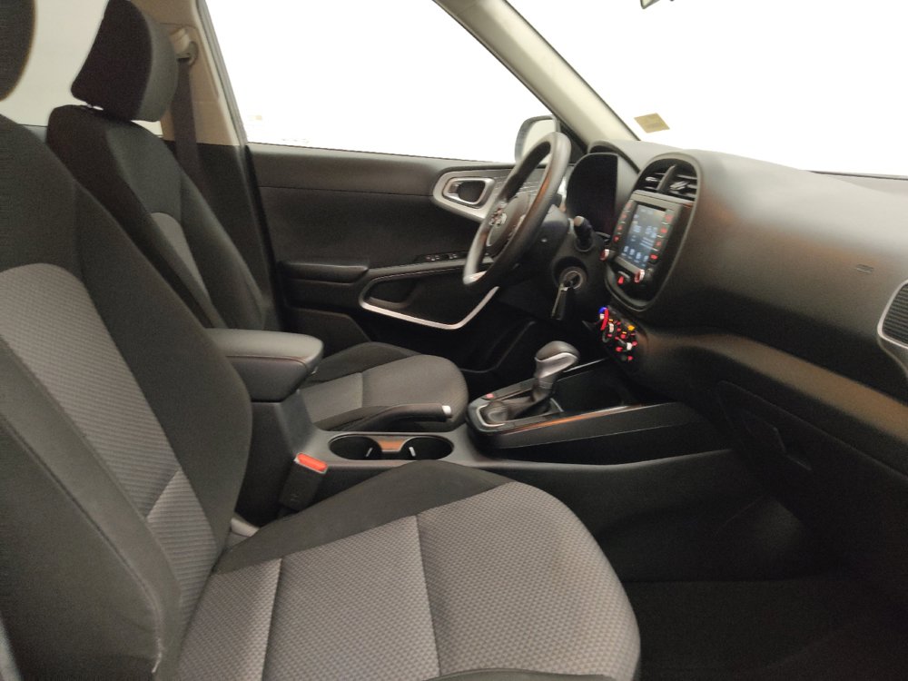 Used 2020 Kia Soul LX FWD image 21