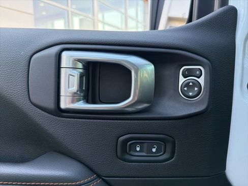 Used 2021 Jeep Gladiator Mojave image 19