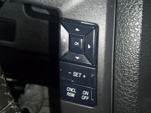 Used 2014 Ford F150 XLT w/ XLT Chrome Package image 15