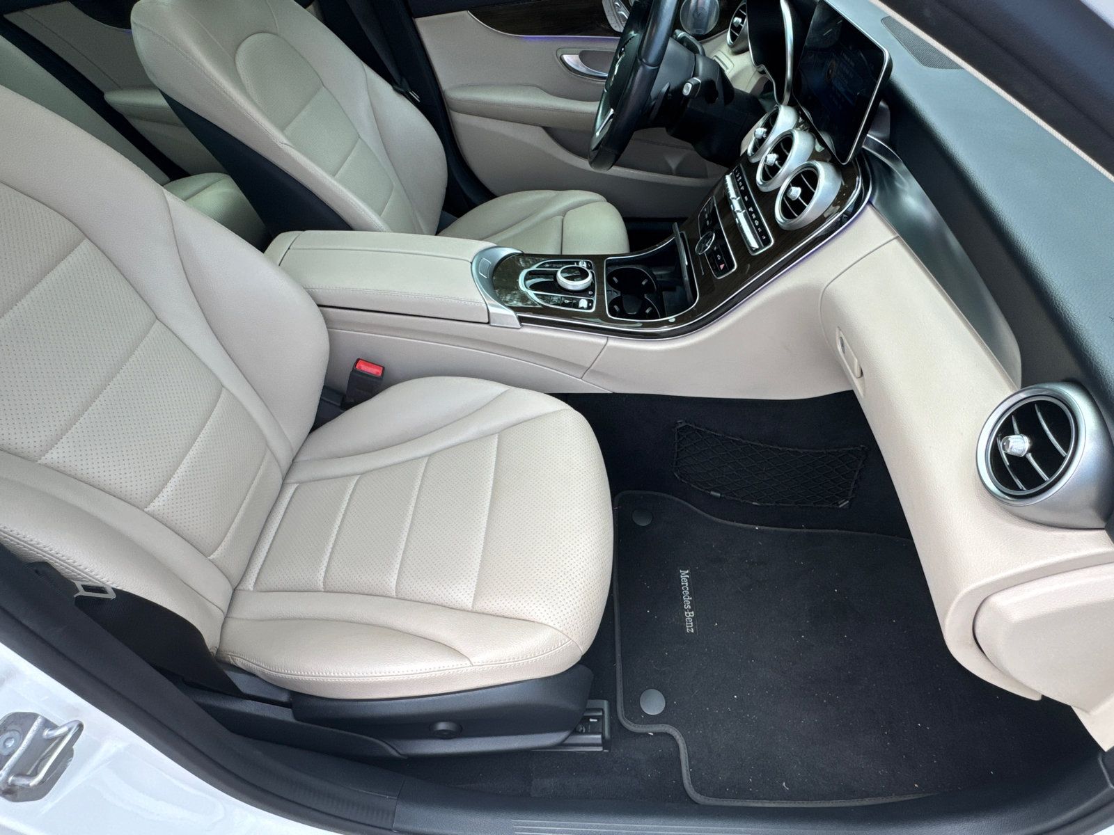 Used 2021 Mercedes-Benz C 300 Sedan image 13