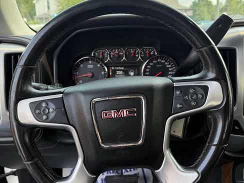 Used 2014 GMC Sierra 1500 SLT w/ SLT Crew Cab Value Package image 8