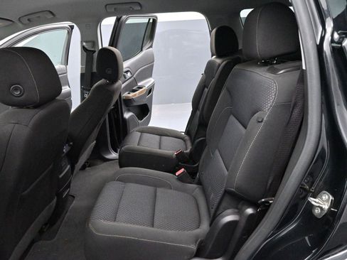 Used 2021 GMC Acadia SLE w/ Elevation Edition FWD image 25