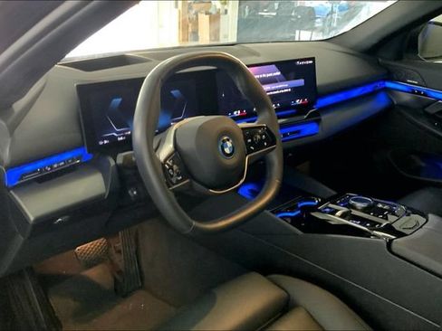 Used 2024 BMW i5 eDrive40i w/ M Sport Package RWD image 7