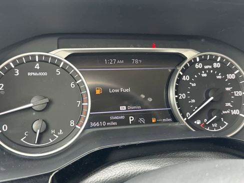 Used 2025 Nissan Pathfinder SV image 16