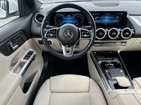 Certified 2023 Mercedes-Benz GLA 250 4MATIC image 10