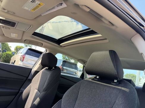 Used 2023 Honda Accord EX image 17