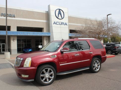 Used 2007 Cadillac Escalade AWD w/ Information Package image 1