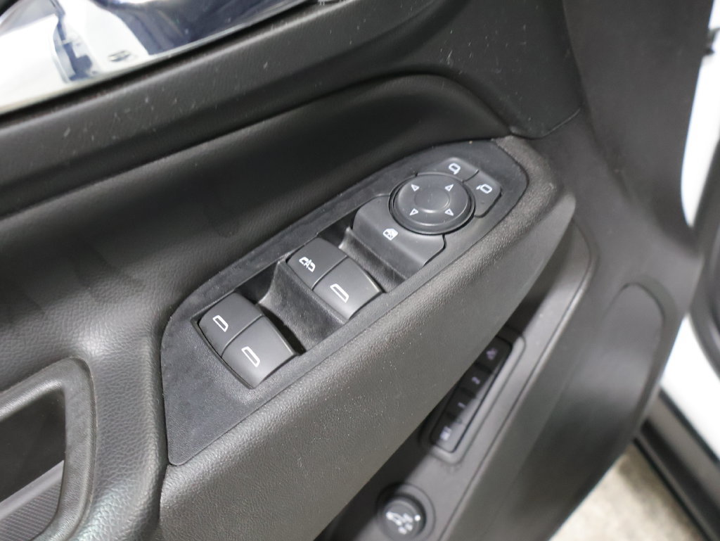 Used 2018 Chevrolet Equinox Premier w/ Premier True North Edition AWD/4WD image 14