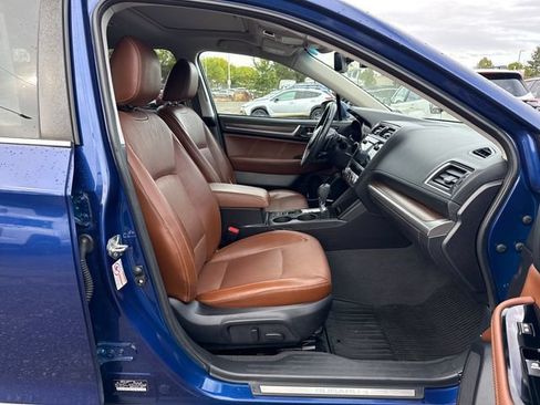 Used 2017 Subaru Outback 2.5i Touring w/ Popular Package #5A AWD/4WD image 9
