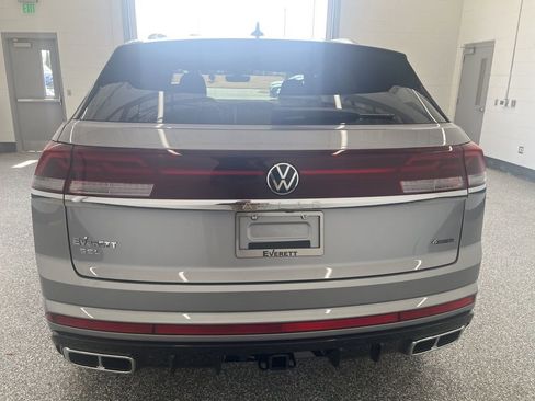 New 2026 Volkswagen Atlas Cross Sport SEL Premium R-Line AWD/4WD image 4