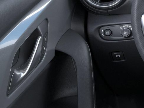 New 2026 Chevrolet Blazer LT w/ Convenience Package FWD image 22