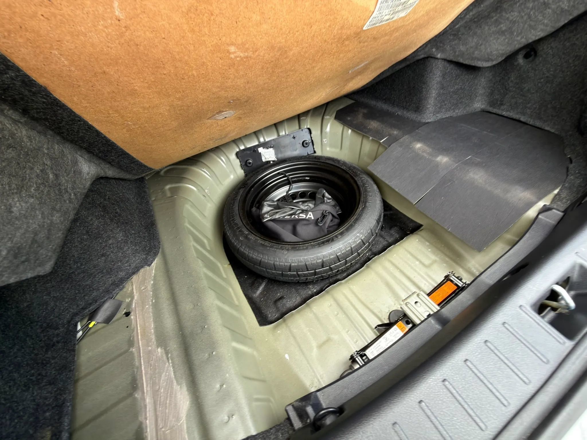 Used 2023 Nissan Versa SR w/ Trunk Package FWD image 15