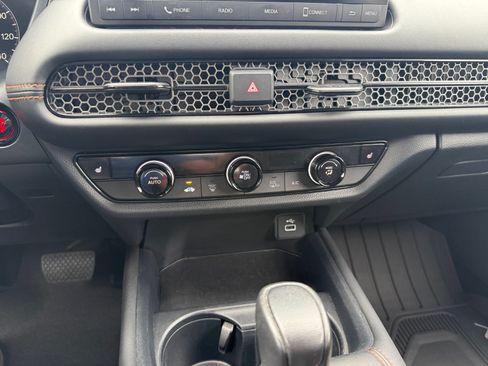 Certified 2023 Honda HR-V Sport image 13