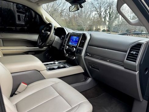 Used 2020 Ford Expedition XLT w/ Equipment Group 202A image 24