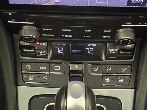 Used 2017 Porsche 911 Carrera 4S image 23