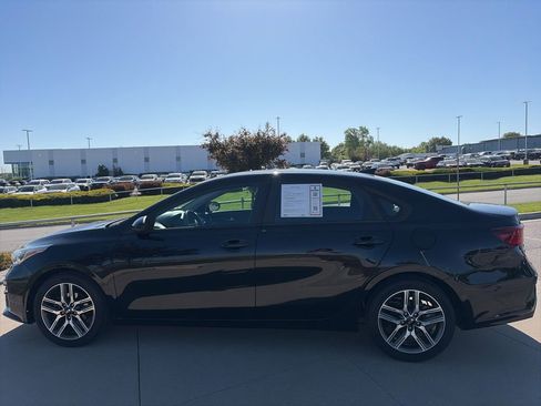 Used 2019 Kia Forte S FWD image 5