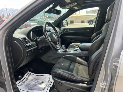 Used 2019 Jeep Grand Cherokee Trailhawk AWD/4WD image 10