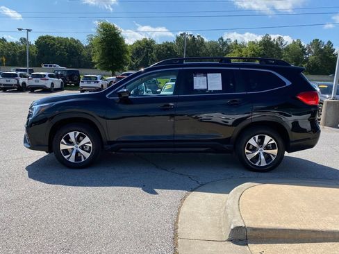 Used 2025 Subaru Ascent Premium AWD/4WD image 4