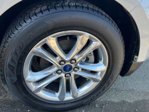 Used 2015 Ford Edge SEL w/ Equipment Group 201A FWD image 30