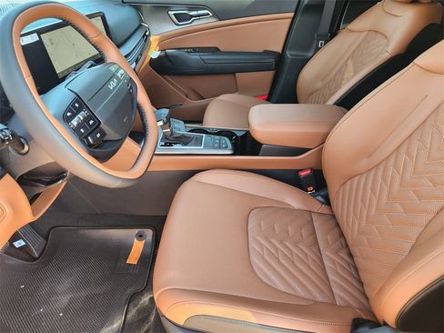 New 2026 Kia Sportage X-Line w/ X-Line Technology Package image 9