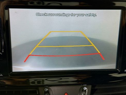 Used 2018 Hyundai Elantra GT image 19