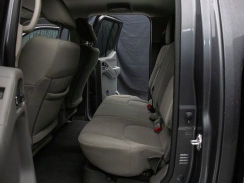 Used 2021 Nissan Frontier SV image 20