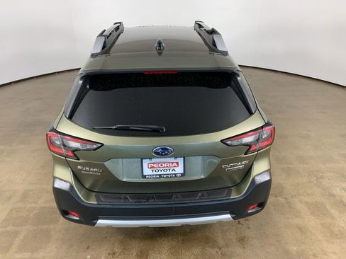 Used 2023 Subaru Outback Touring AWD/4WD image 11