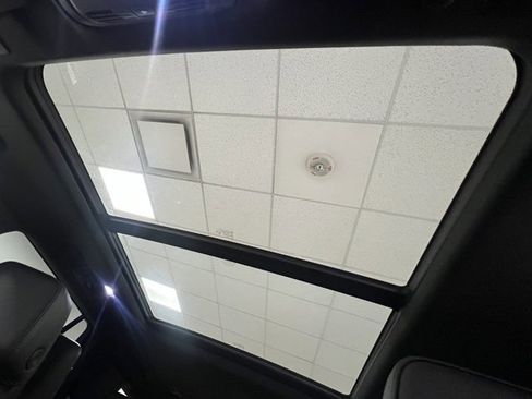 Used 2023 GMC Yukon Denali image 38