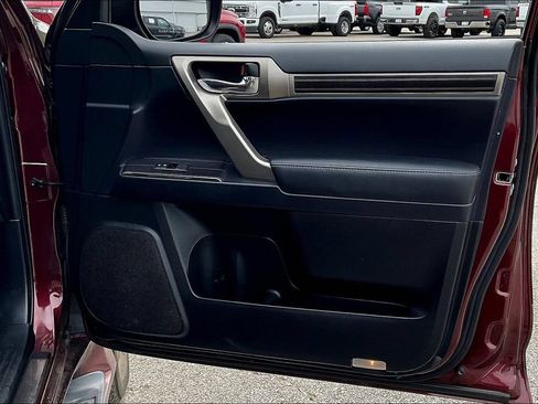 Used 2020 Lexus GX 460 Premium w/ Premium Package AWD/4WD image 20